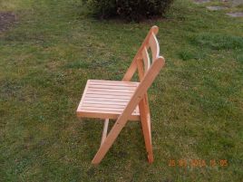 Dřevěné skládací židle